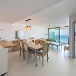 Med1 Luxury Sea View *