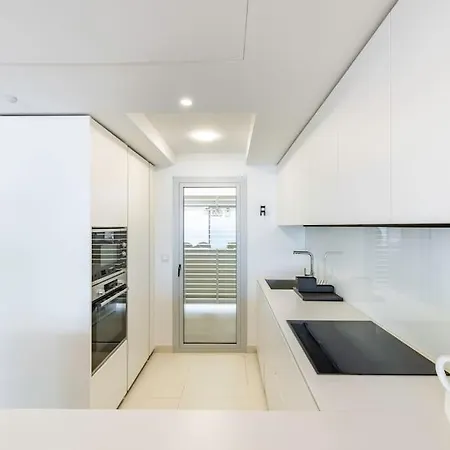 Med1 Luxury Sea View