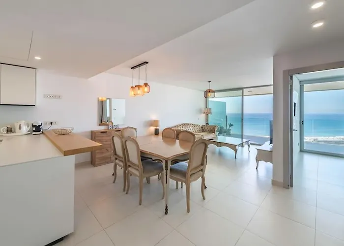 Med1 Luxury Sea View *