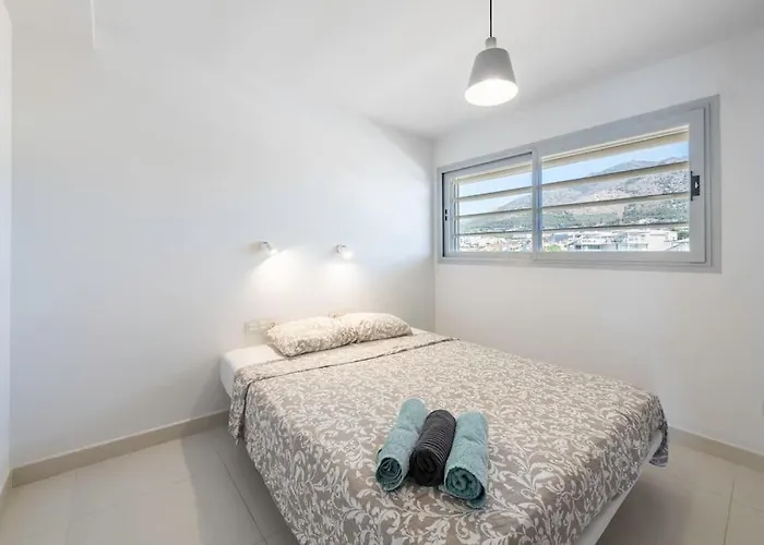 Med1 Luxury Sea View Apartament *